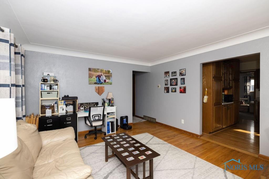 254 North Stadium Road Oregon, OH 43616 - Photo 2 of 44 Gallery Image 2