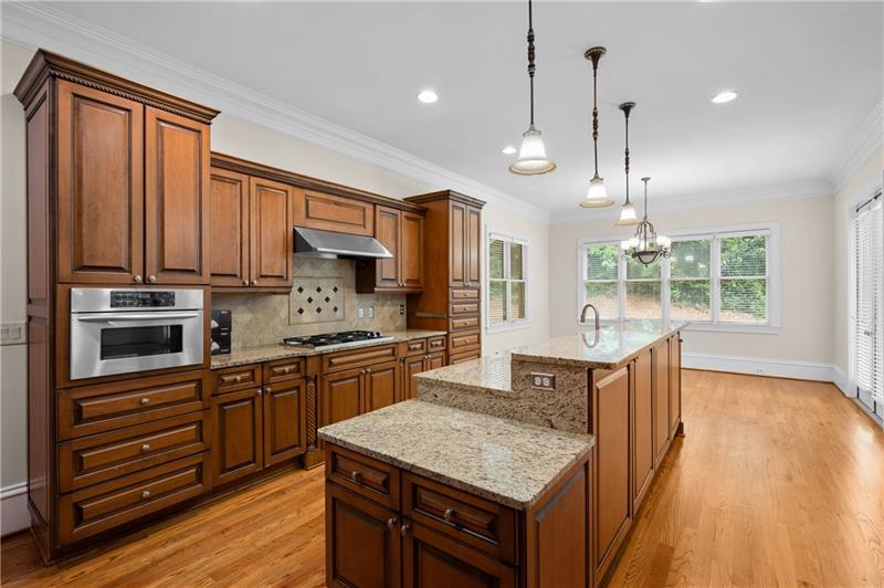 3880 Stratford Walk Circle Atlanta, GA 30342 - Photo 14 of 54 Gallery Image 14