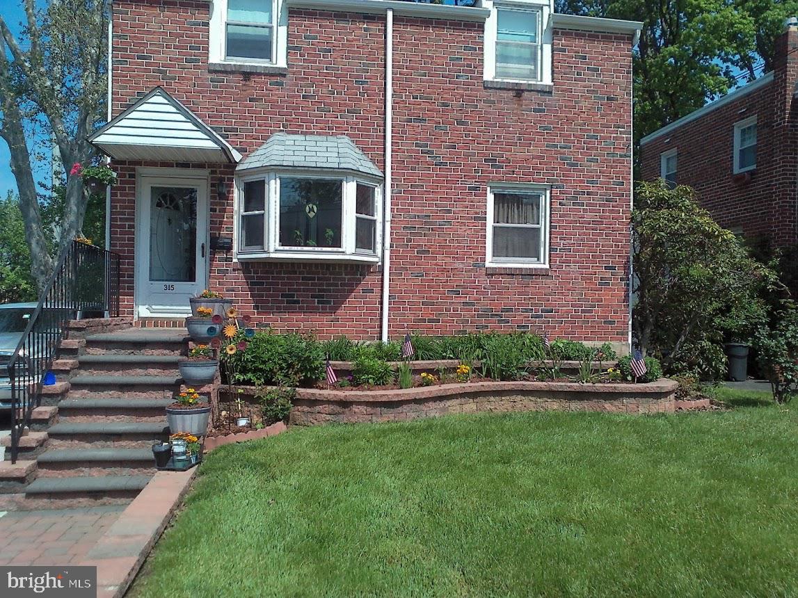 315 East Rodgers Street Ridley Park, PA 19078 - Photo 1 of 25 Gallery Image 1