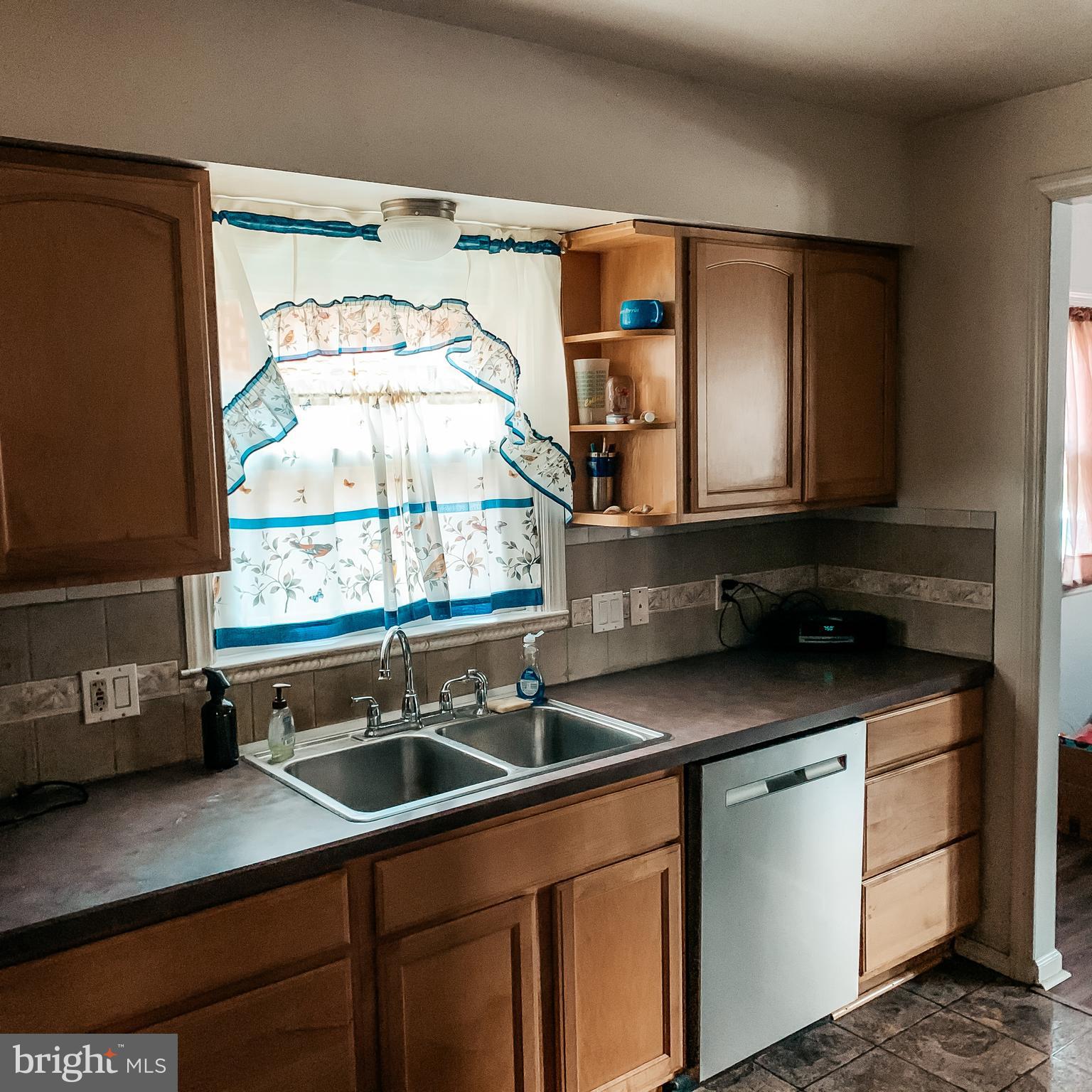 315 East Rodgers Street Ridley Park, PA 19078 - Photo 7 of 25 Gallery Image 7