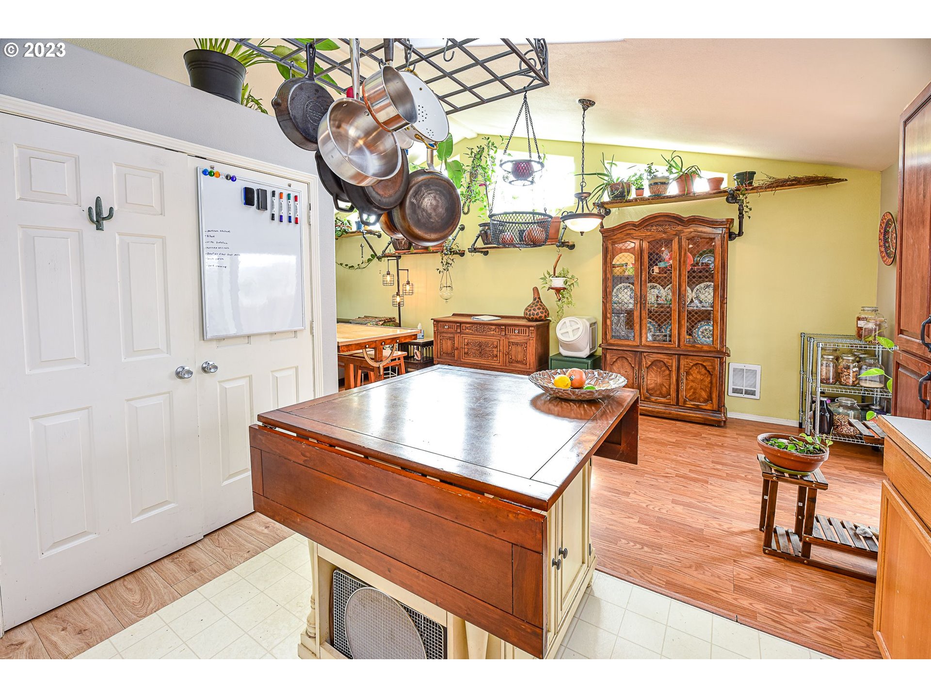 1161 Ash Grove Loop Creswell, OR 97426 - Photo 10 of 22 a living room with furniture and a table