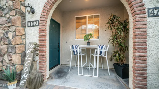 $360,000 | 4732 East Portola Valley Drive, Unit 102, Gilbert, AZ 85297