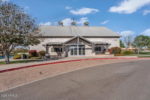 $360,000 | 4732 East Portola Valley Drive, Unit 102, Gilbert, AZ 85297