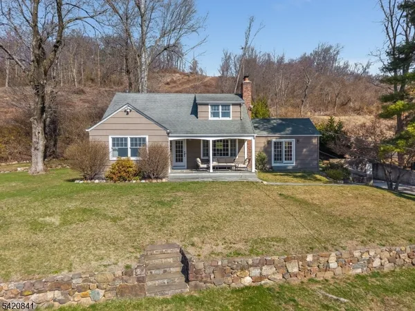 $1,099,000 | 622 River Road, Chatham, NJ 07928