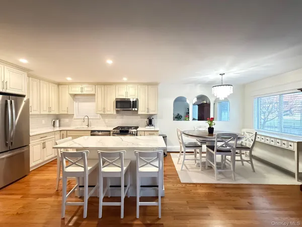 $2,148,000 | 21-23 Amory Court | Ridgewood