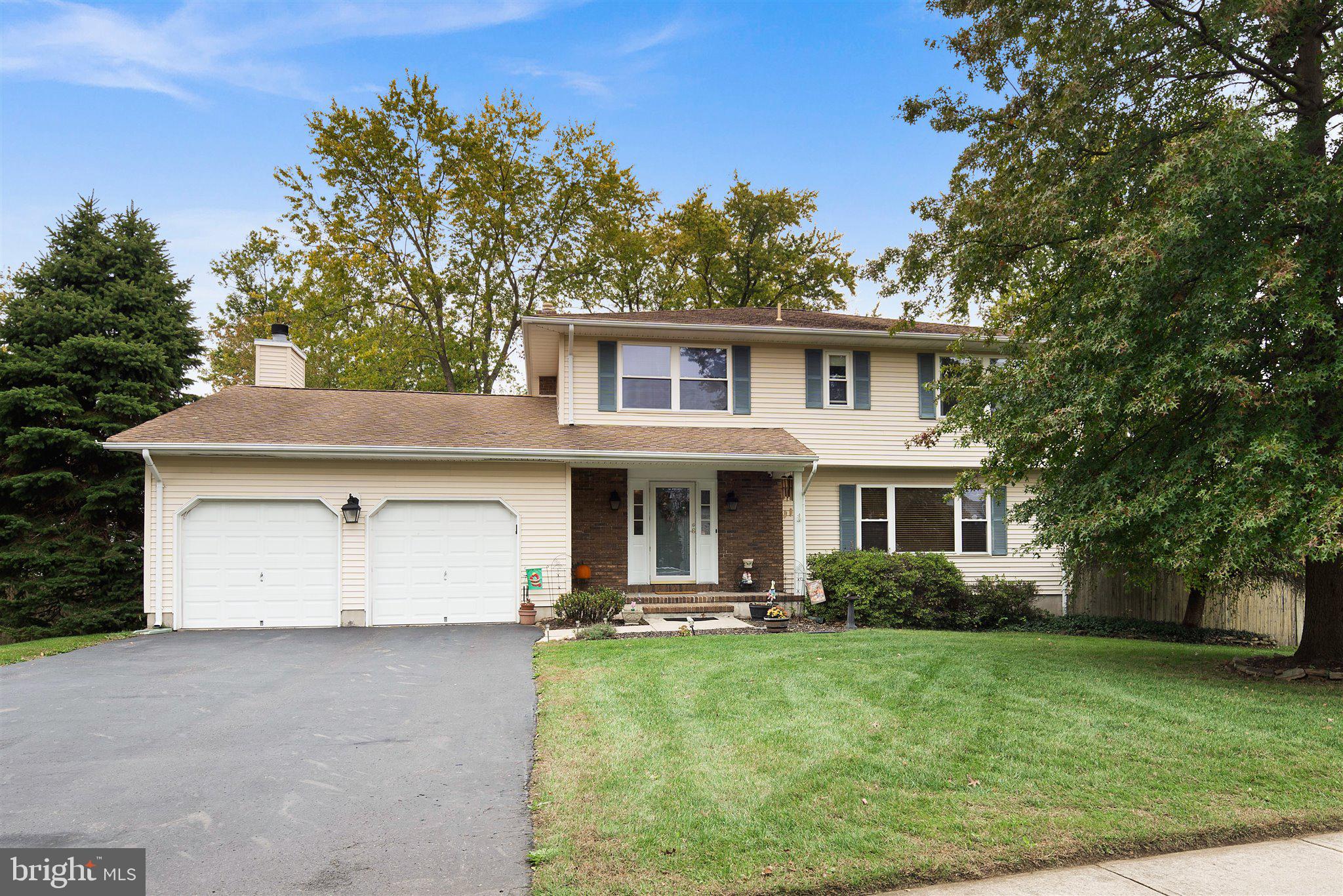 39 Great Oak Road Hamilton, NJ 08690 - Photo 2 of 31