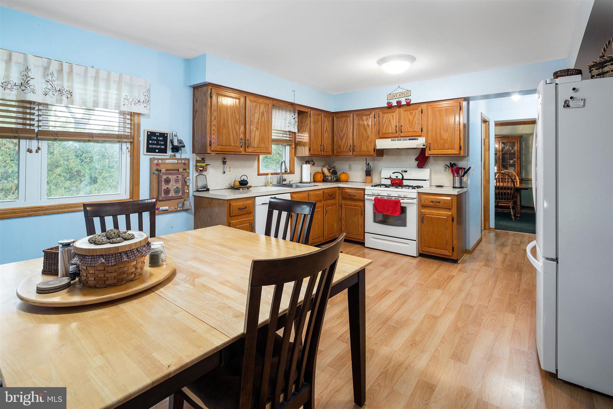 39 Great Oak Road Hamilton, NJ 08690 - Photo 13 of 31