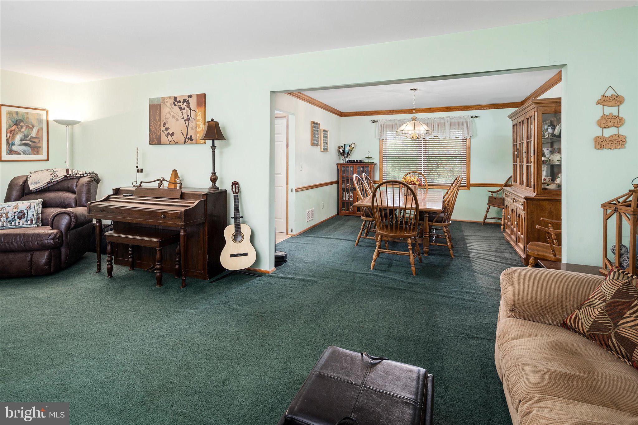 39 Great Oak Road Hamilton, NJ 08690 - Photo 8 of 31