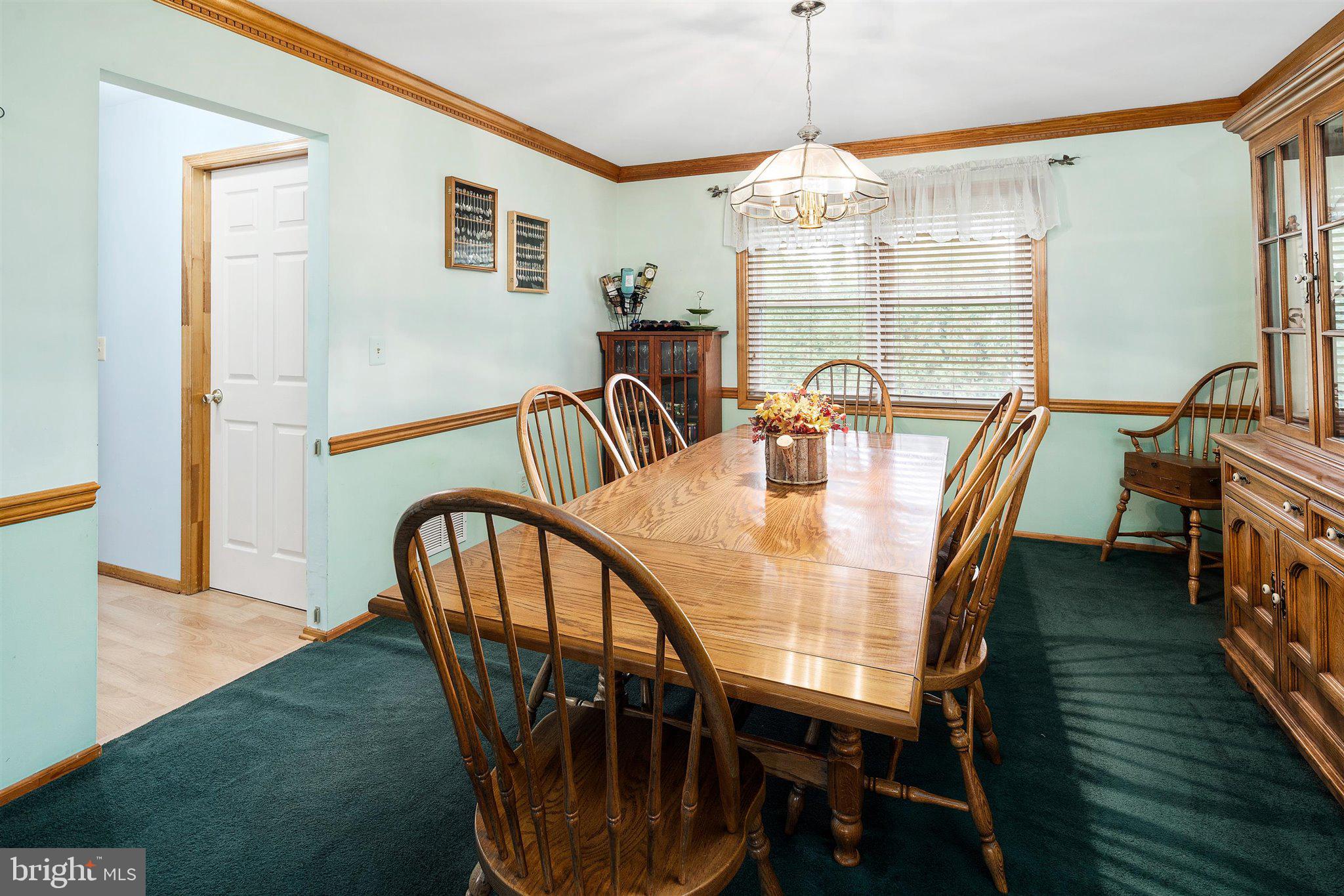 39 Great Oak Road Hamilton, NJ 08690 - Photo 10 of 31