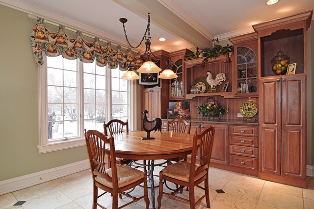 36W501 Hunters Gate Road St. Charles, IL 60175 - Photo 8 of 25