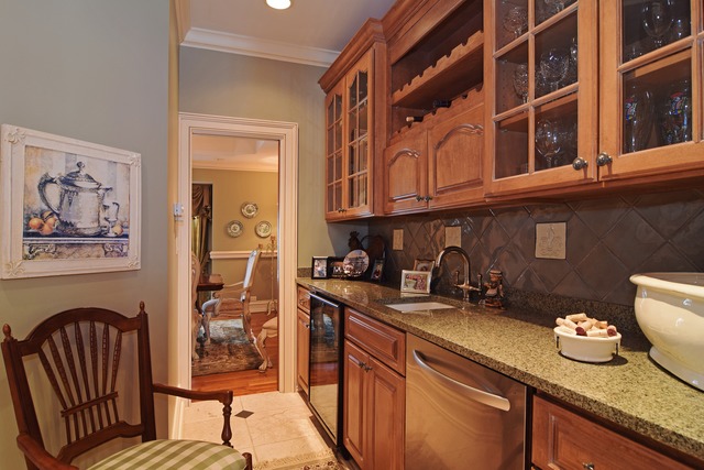 36W501 Hunters Gate Road St. Charles, IL 60175 - Photo 9 of 25