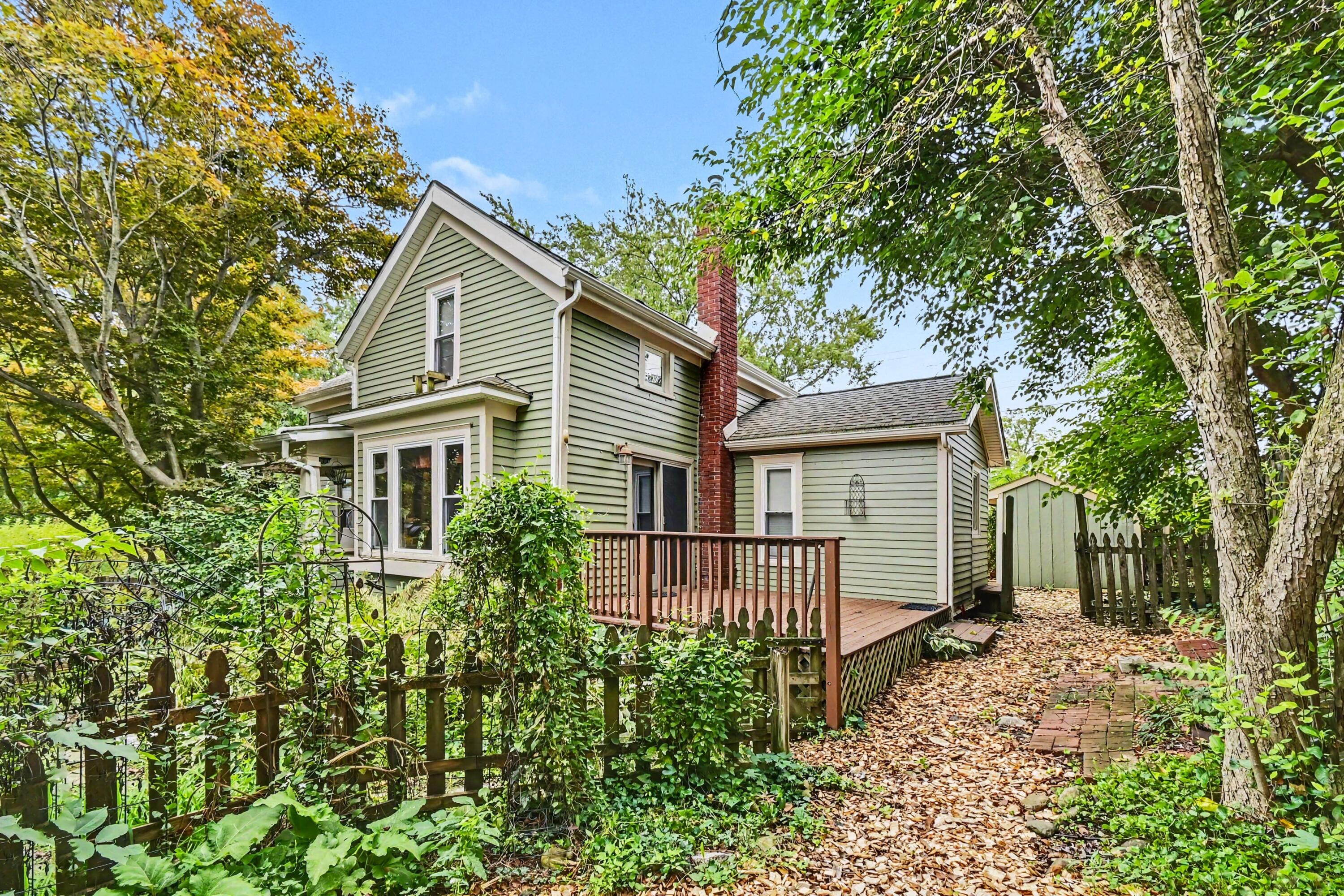 310 Fleming Street Howell, MI 48843 - Photo 19 of 24 006_file_3102