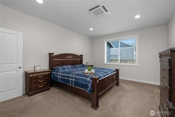 $529,000 | 903 Cody Street Southeast, Rainier, WA 98576