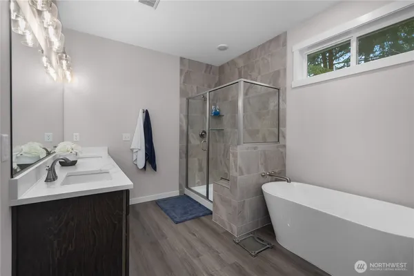 $529,000 | 903 Cody Street Southeast, Rainier, WA 98576