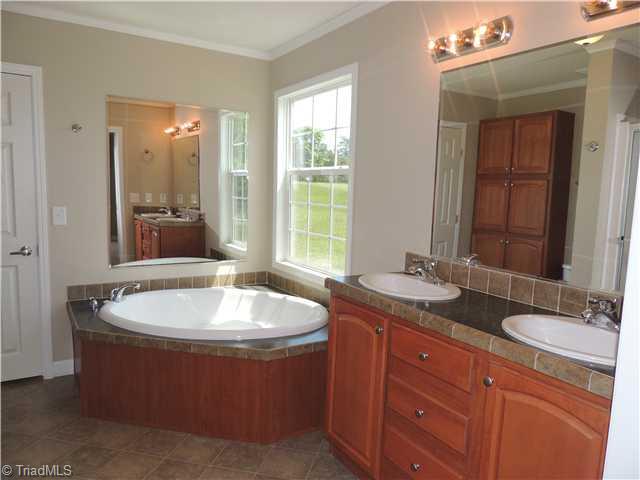 4603 Roundleaf Road Ramseur, NC 27316 - Photo 10 of 16 Master Bath/Spa.