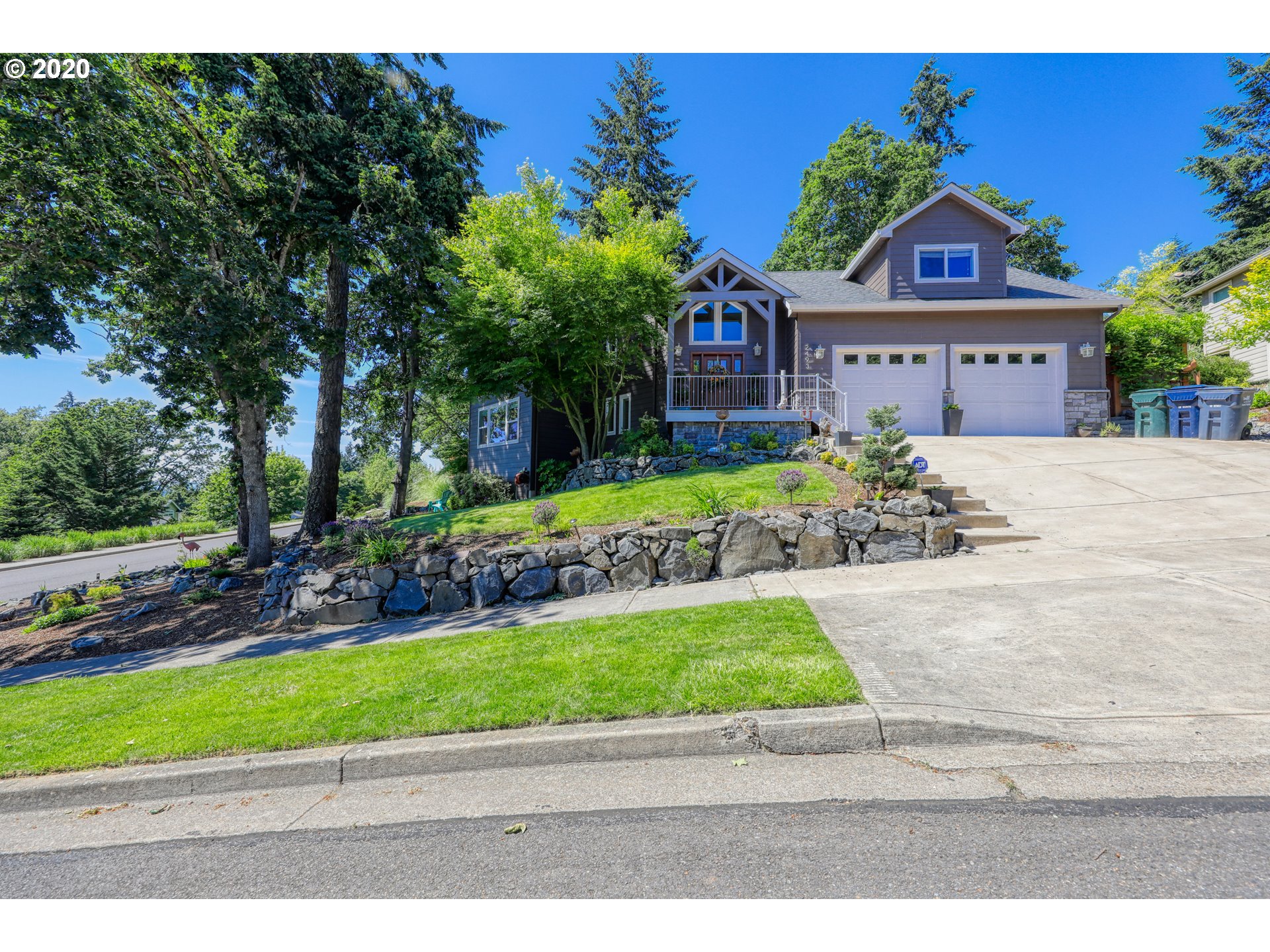 2493 Randy Lane Eugene, OR 97405 - Photo 1 of 30 Gallery Image 1