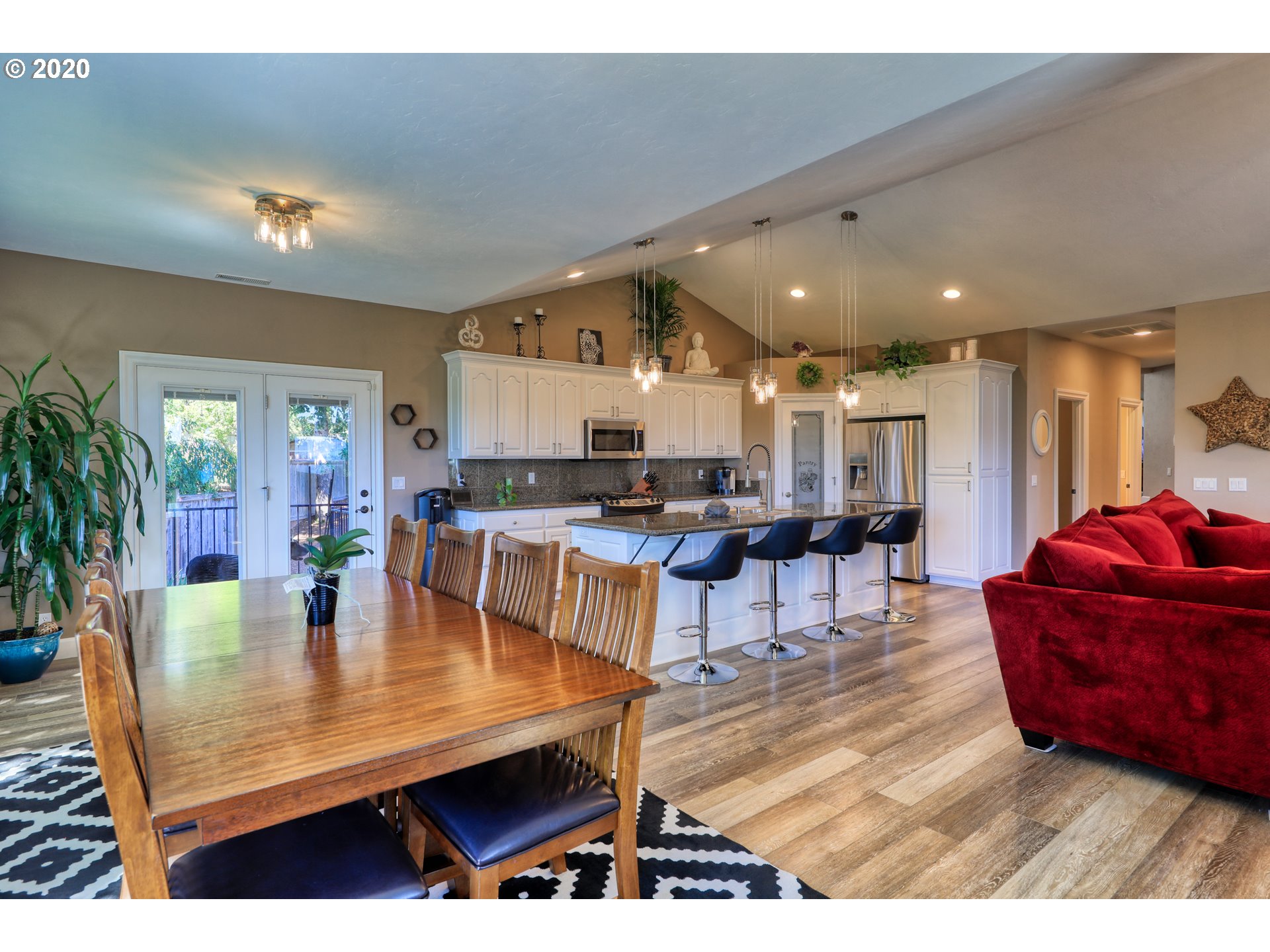 2493 Randy Lane Eugene, OR 97405 - Photo 14 of 30 Gallery Image 14