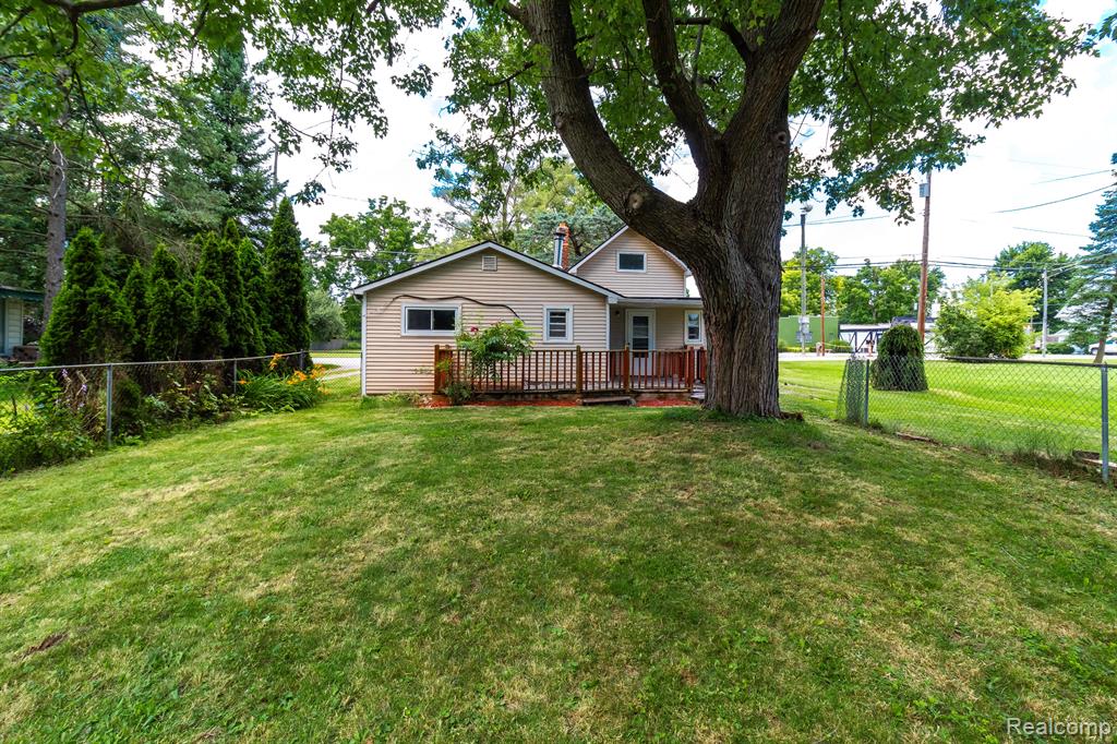 16538 27 Mile Road Ray, MI 48096 - Photo 6 of 28