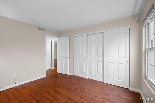 $157,500 | 7409 Triwoods Drive, Unit G, Shrewsbury, MO 63119