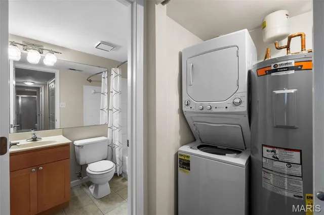 $157,500 | 7409 Triwoods Drive, Unit G, Shrewsbury, MO 63119