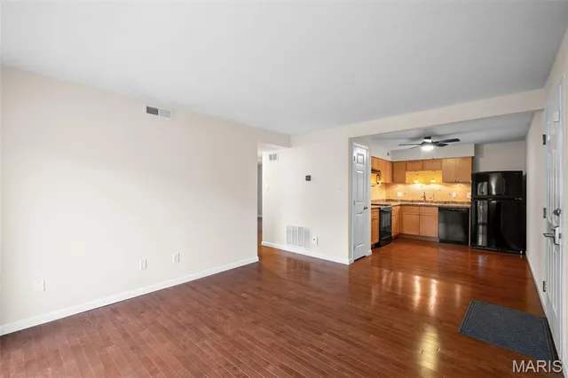 $157,500 | 7409 Triwoods Drive, Unit G, Shrewsbury, MO 63119