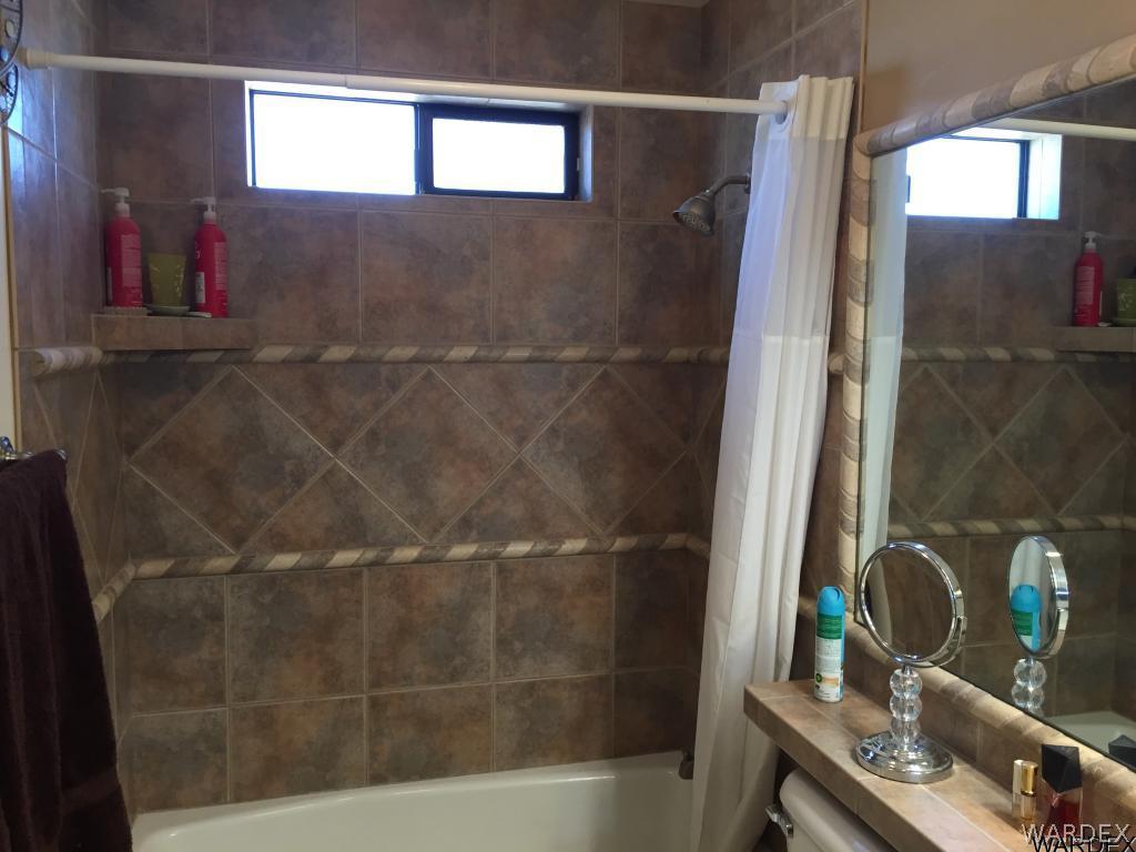 3133 West Carmichael Road Golden Valley, AZ 86413 - Photo 15 of 35 Guest Bathroom
