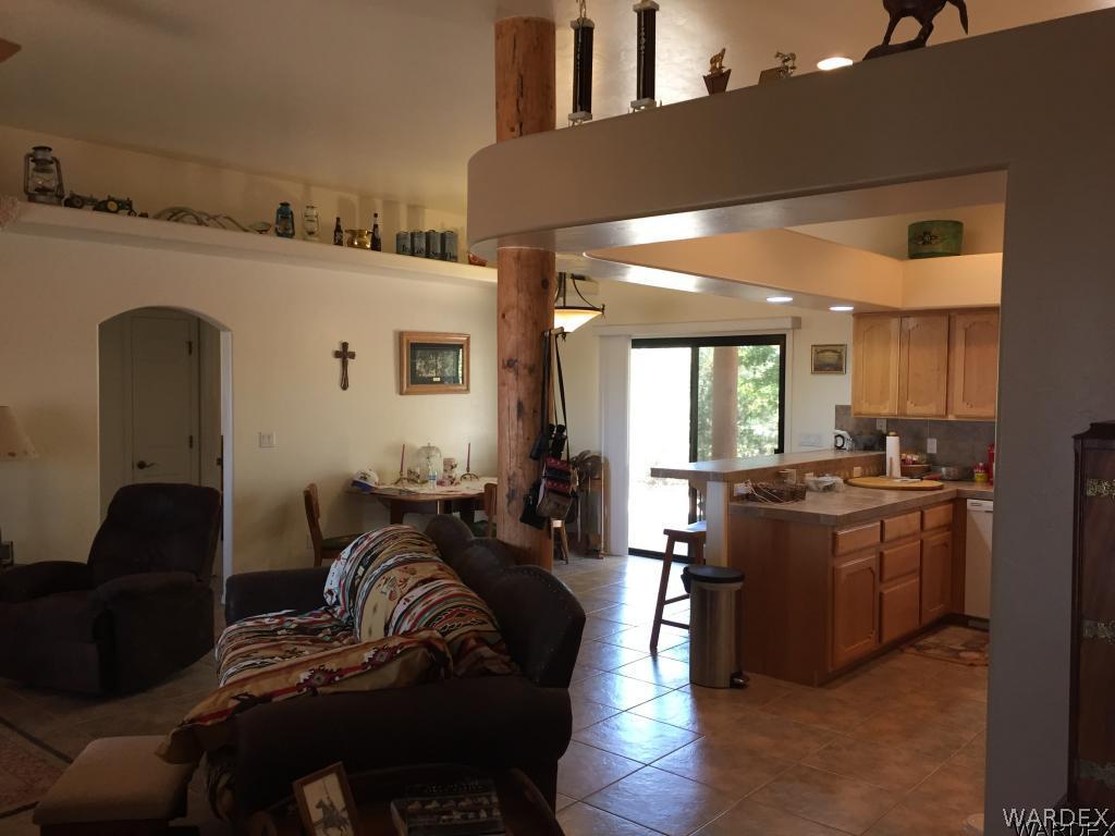 3133 West Carmichael Road Golden Valley, AZ 86413 - Photo 18 of 35