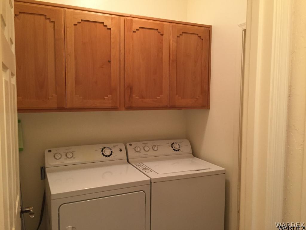 3133 West Carmichael Road Golden Valley, AZ 86413 - Photo 27 of 35 Laundry Room