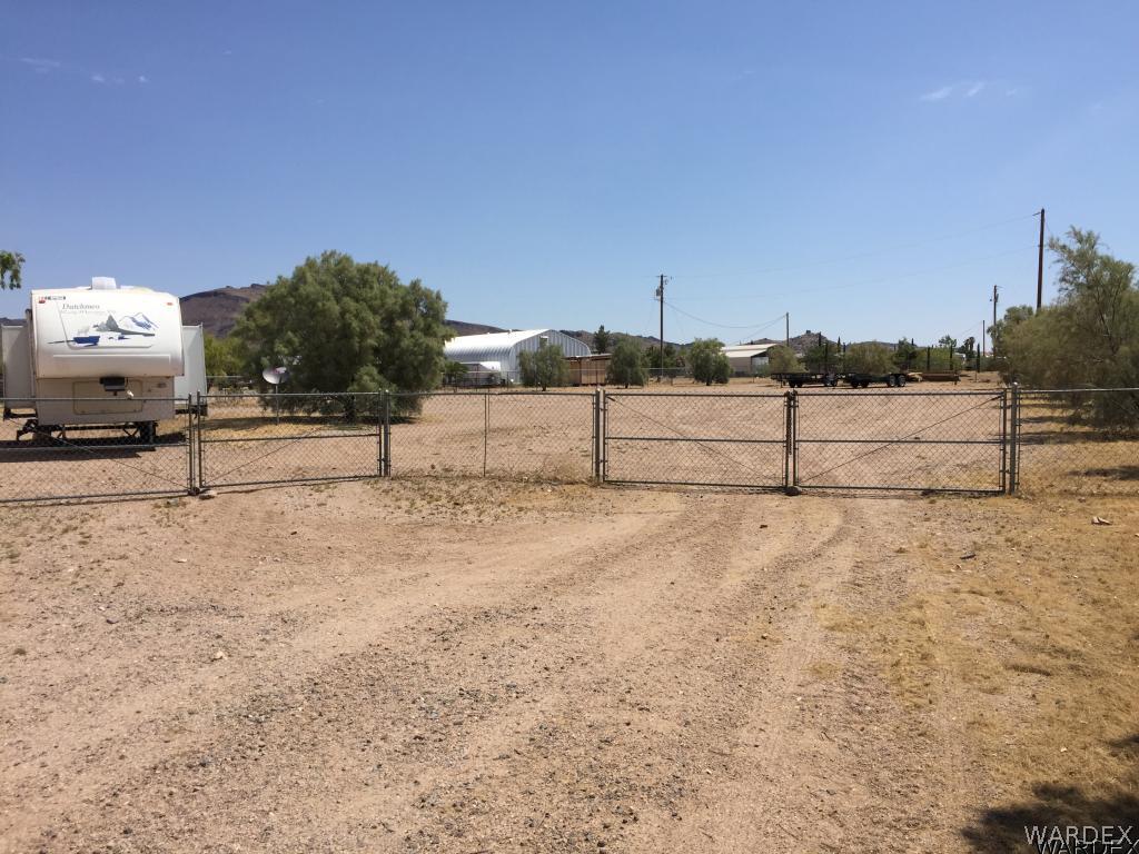 3133 West Carmichael Road Golden Valley, AZ 86413 - Photo 3 of 35 RV Area and Double Gates