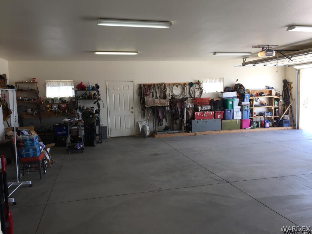 3133 West Carmichael Road Golden Valley, AZ 86413 - Photo 31 of 35