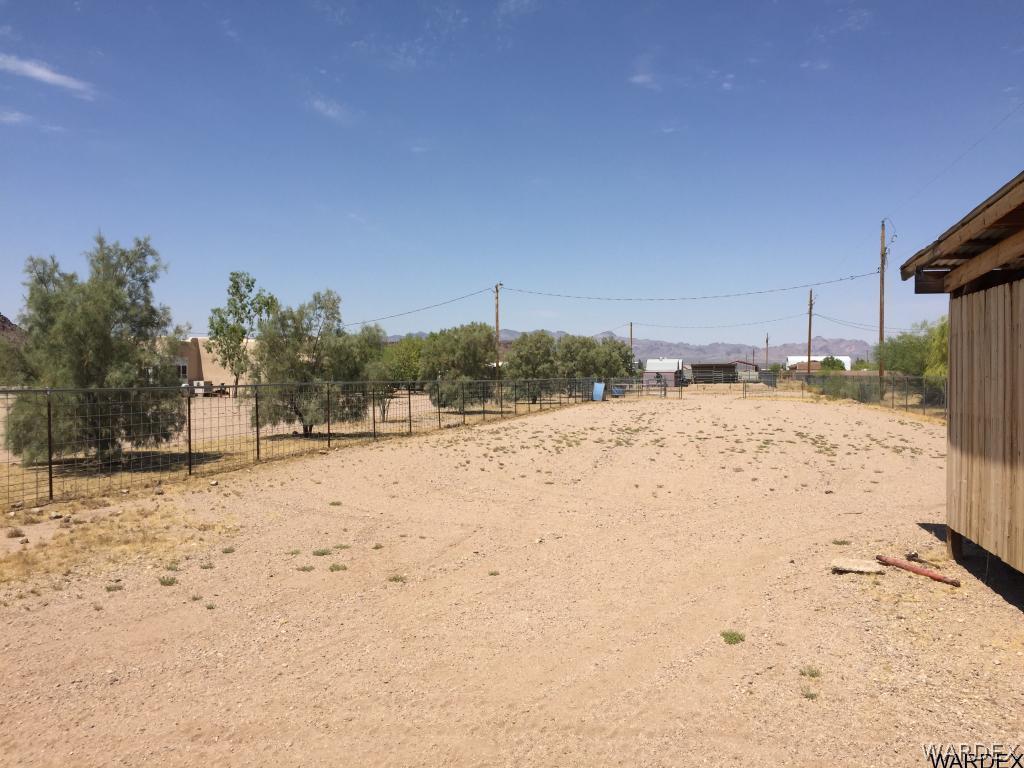 3133 West Carmichael Road Golden Valley, AZ 86413 - Photo 34 of 35 Arena Area