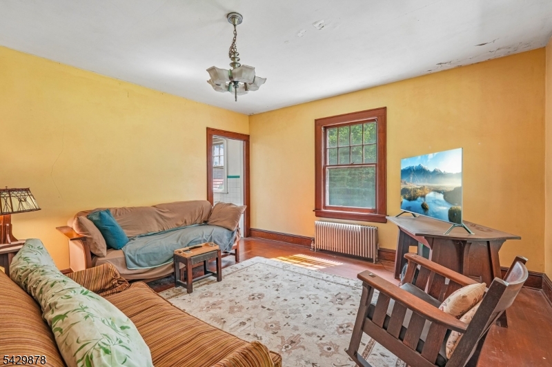 16 Silverthorne Road High Bridge, NJ 08829 - Photo 7 of 50