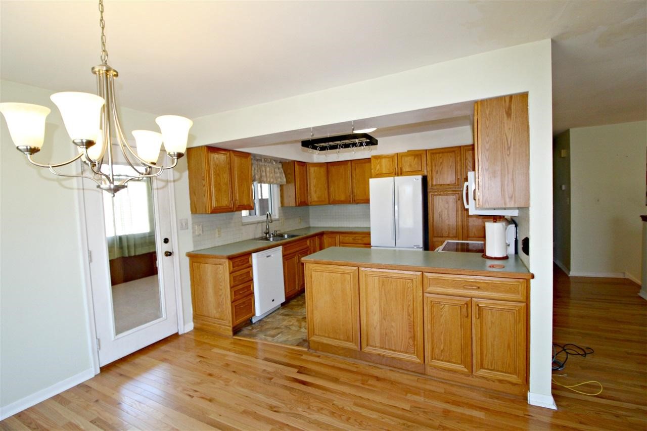 6333 Elms Road Flushing, MI 48433 - Photo 7 of 24 21443797-6.JPG