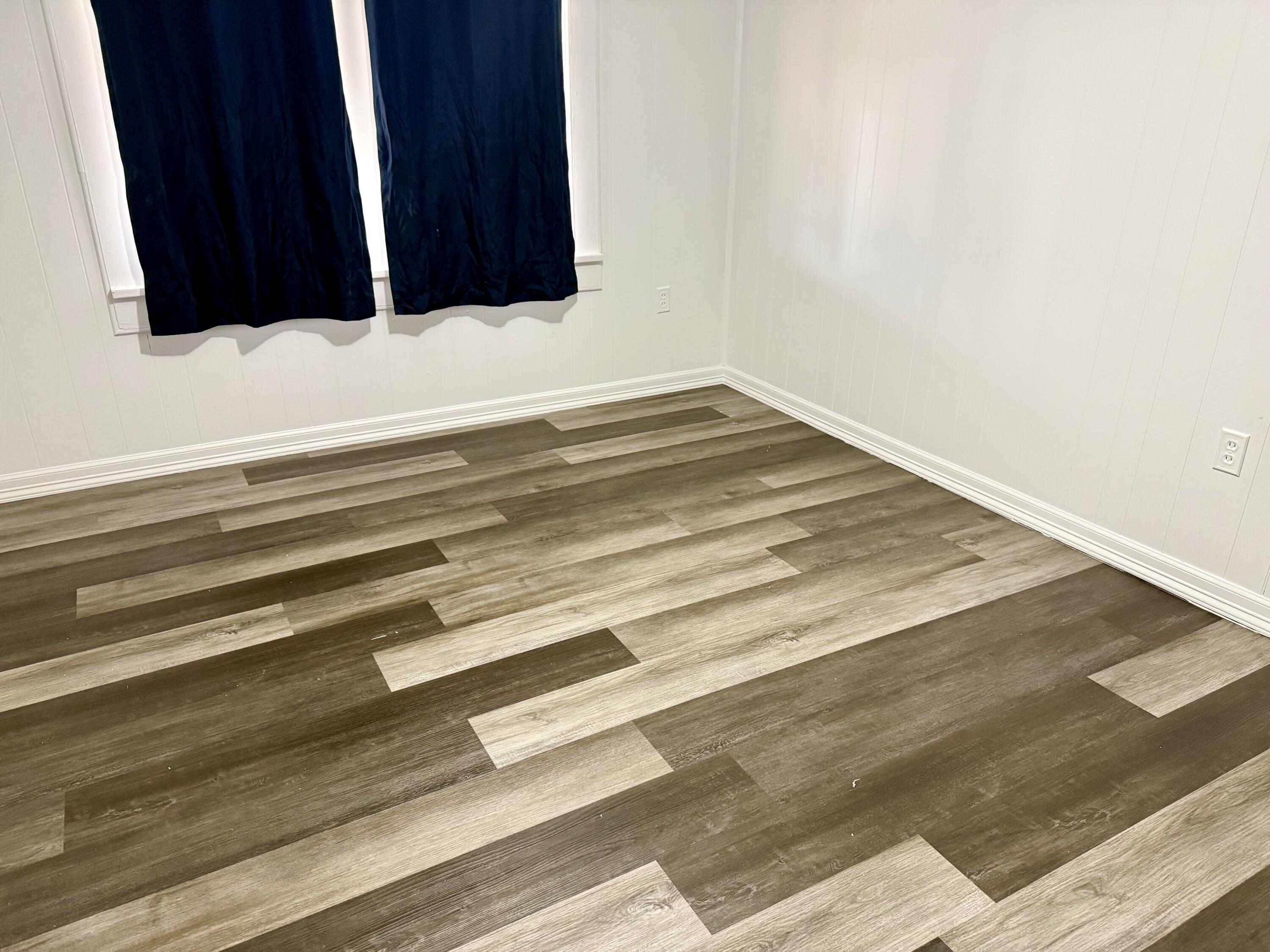 211 Watts Avenue Ralls, TX 79357 - Photo 9 of 16 IMG_3223