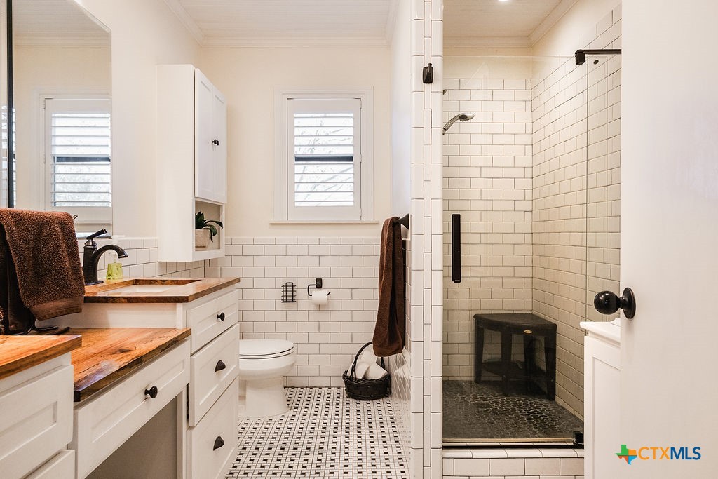 1439 Dagg Road Yoakum, TX 77995 - Photo 22 of 48