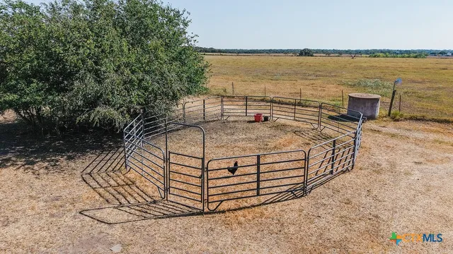 $545,000 | 1439 Dagg Road, Yoakum, TX 77995