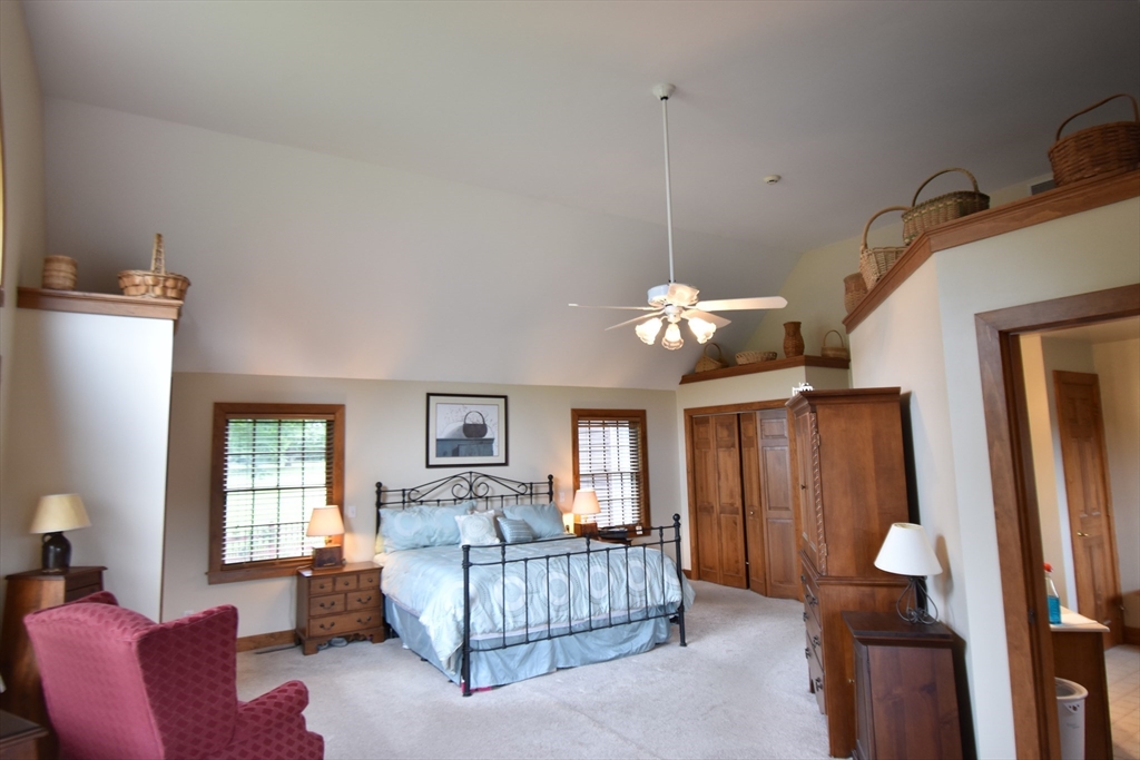 51 Coleman Road Southampton, MA 01073 - Photo 14 of 39
