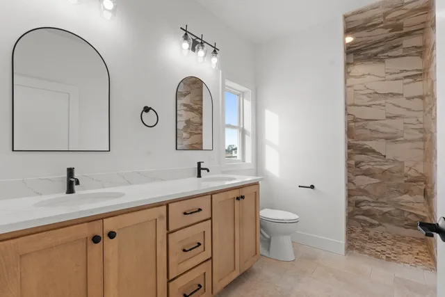 $679,900 | 113 Beckerae Court, Wrightstown, WI 54180