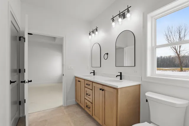 $679,900 | 113 Beckerae Court, Wrightstown, WI 54180