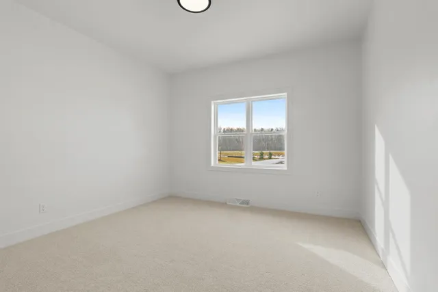 $679,900 | 113 Beckerae Court, Wrightstown, WI 54180