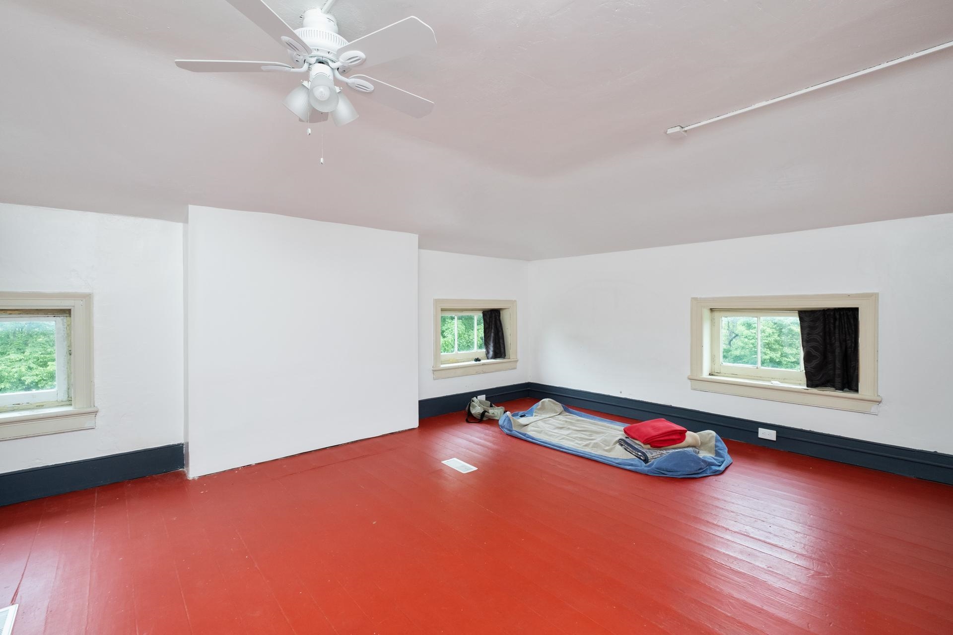 3 Rife's Ford Road Verona, VA 24482 - Photo 33 of 74 an empty room with windows and closet