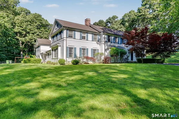 $15,000 | 51 Squires Lane, New Canaan, CT 06840