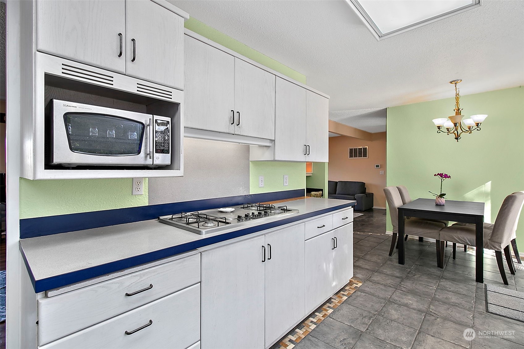17016 159th Place Southeast Renton, WA 98058 - Photo 11 of 40 Gallery Image 11