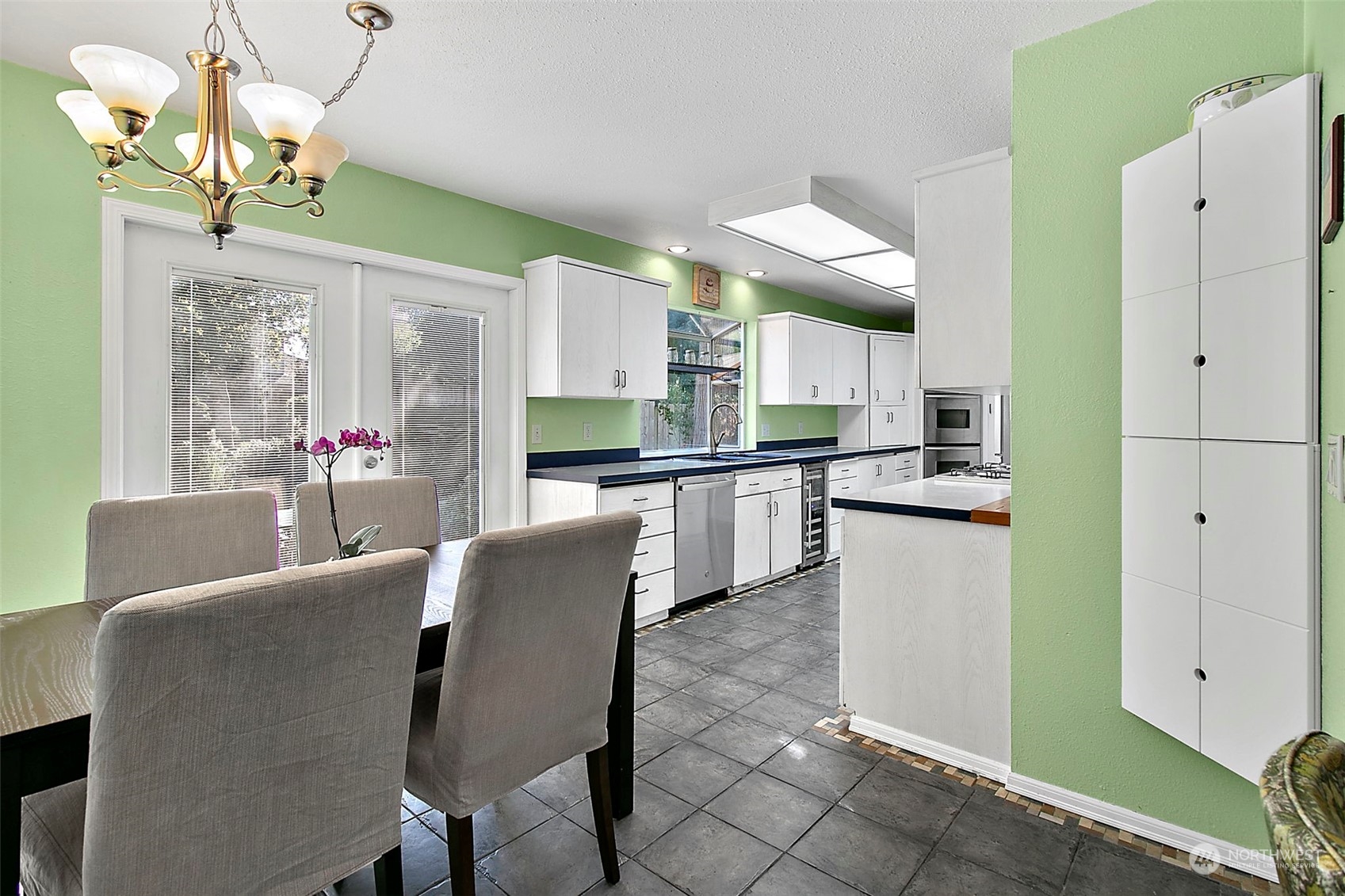 17016 159th Place Southeast Renton, WA 98058 - Photo 14 of 40 Gallery Image 14