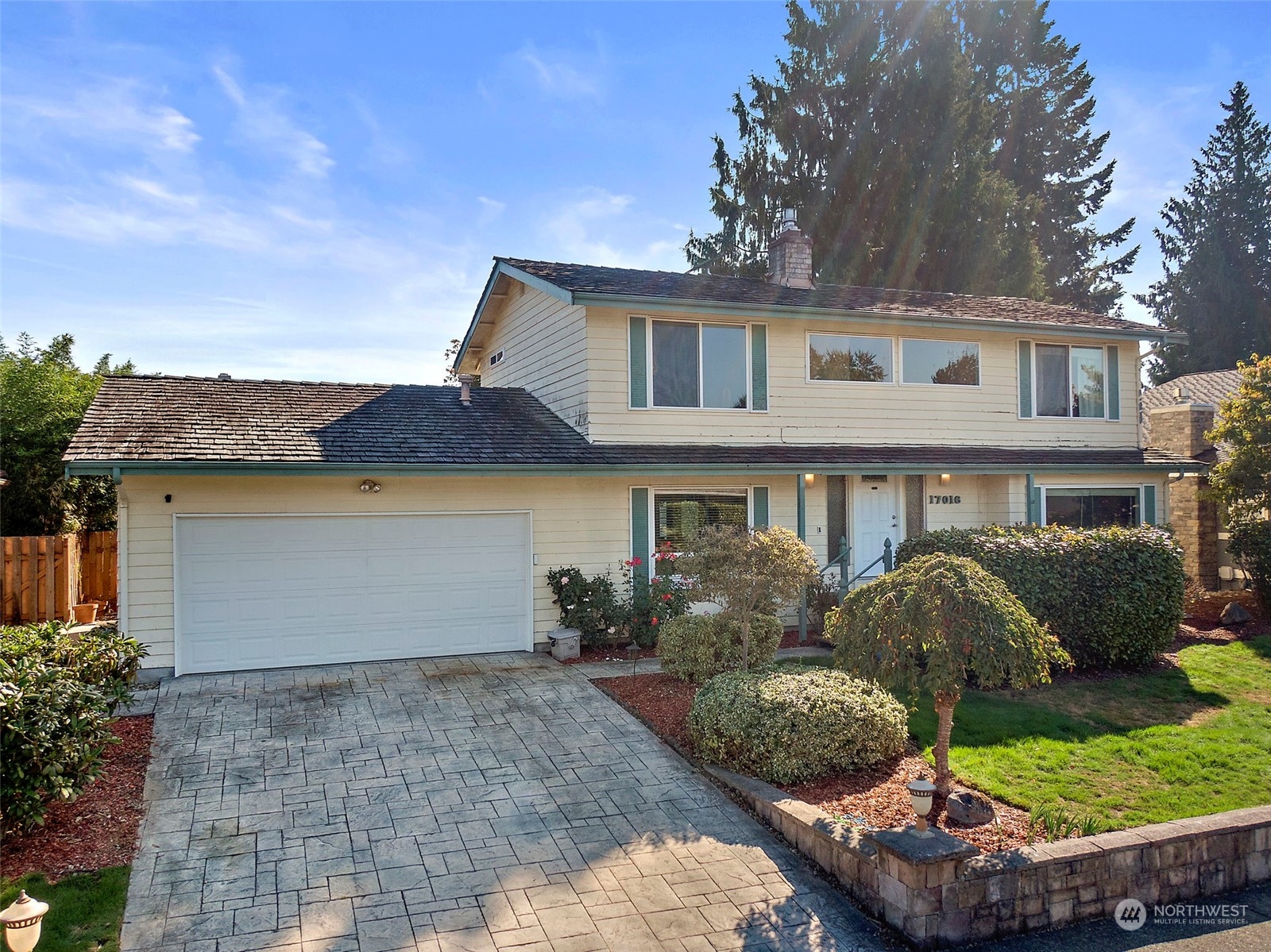 17016 159th Place Southeast Renton, WA 98058 - Photo 2 of 40 Gallery Image 2