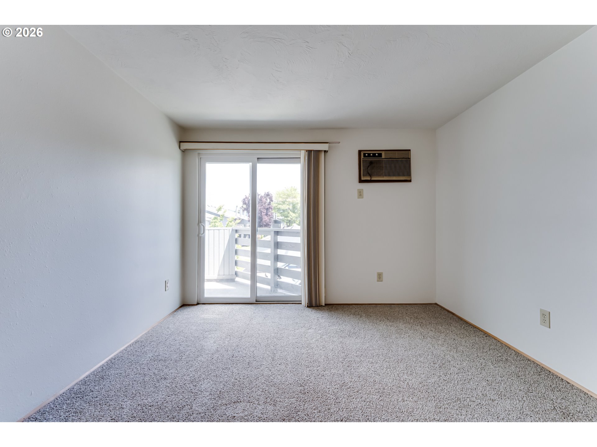650 Harlow Road, Unit 256 Springfield, OR 97477 - Photo 14 of 32