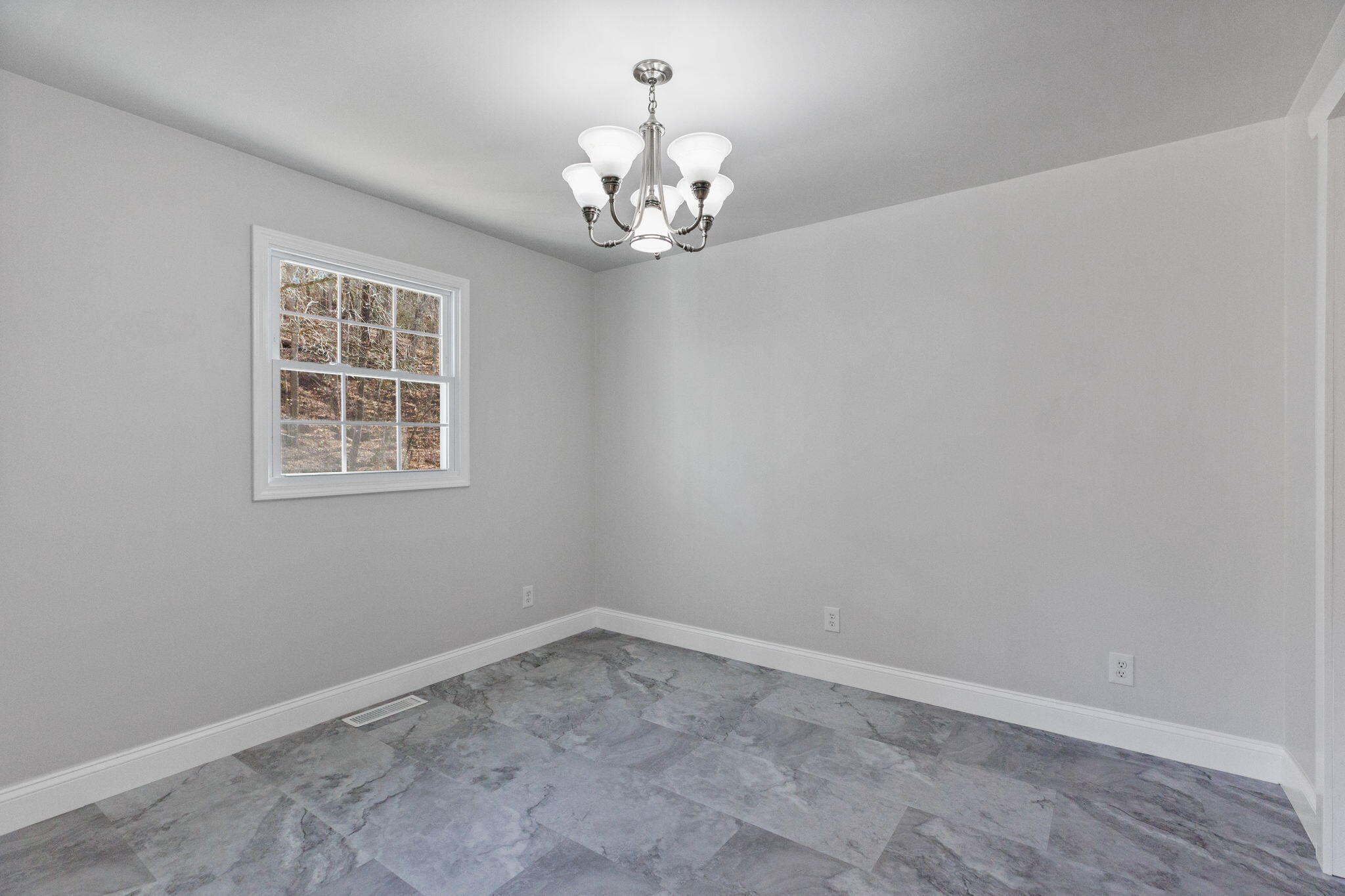 813 Church Road Fall Branch, TN 37656 - Photo 17 of 39 12-web-or-mls-217A8462
