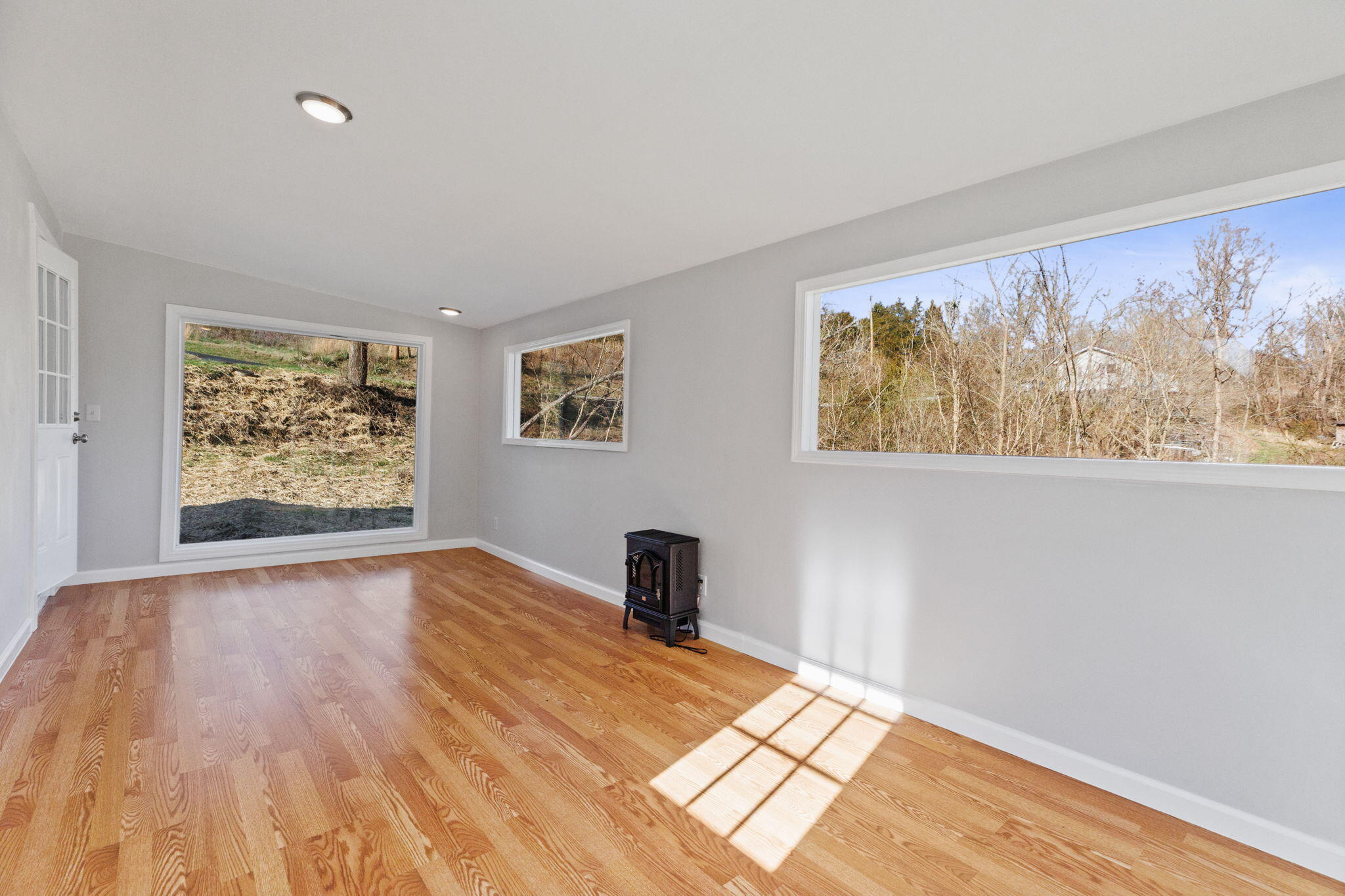 813 Church Road Fall Branch, TN 37656 - Photo 19 of 39 14-web-or-mls-217A8472