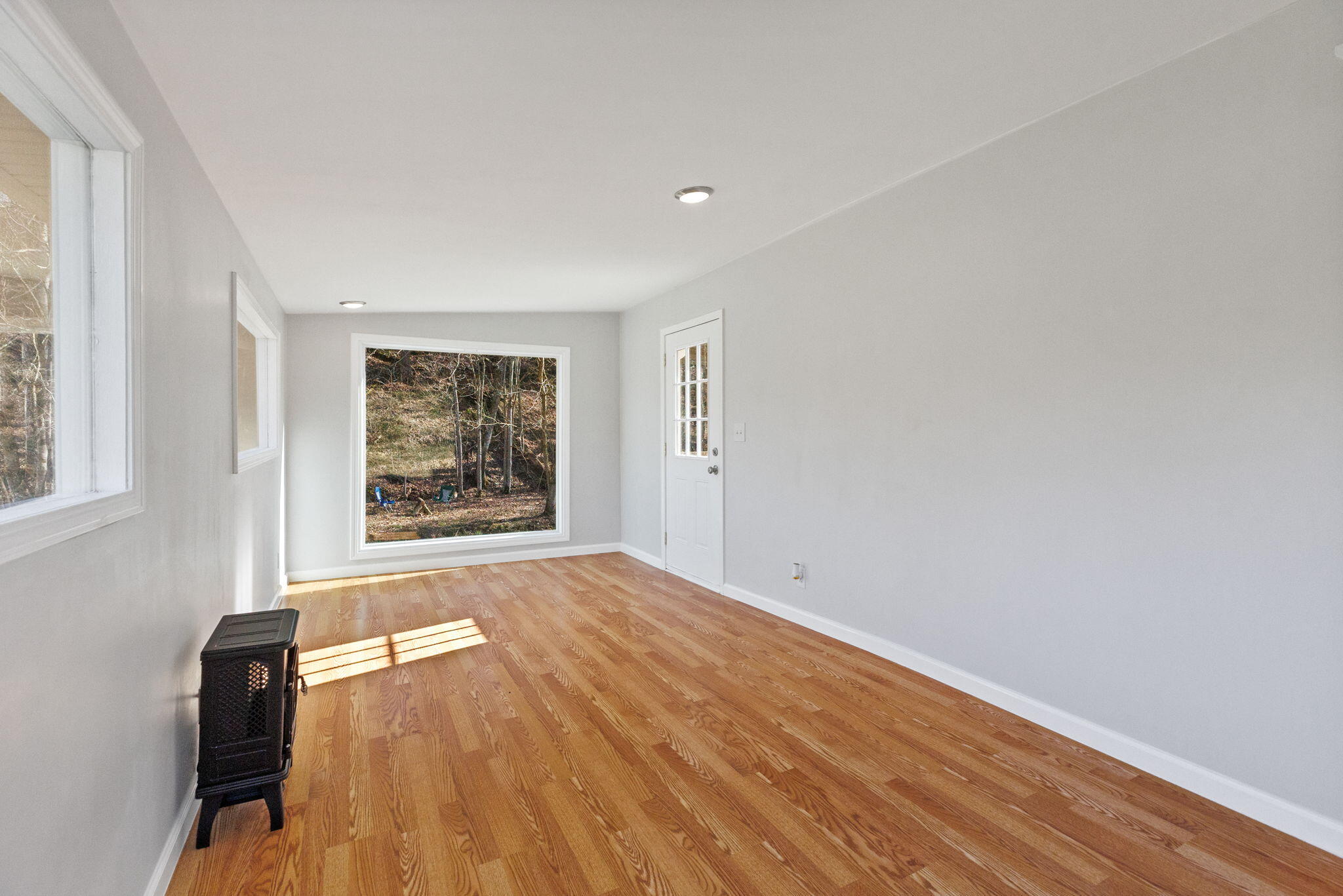 813 Church Road Fall Branch, TN 37656 - Photo 20 of 39 13-web-or-mls-217A8467