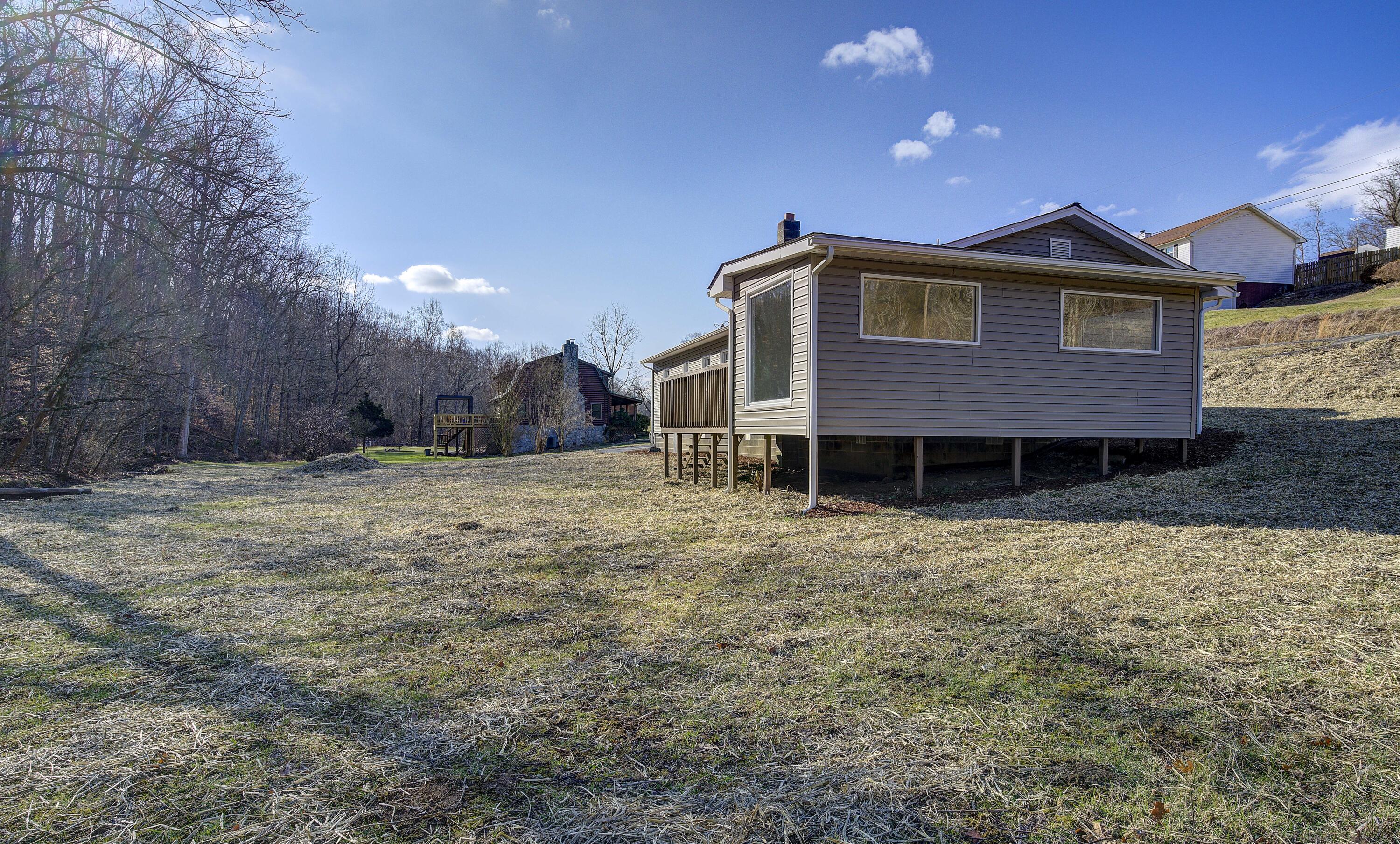 813 Church Road Fall Branch, TN 37656 - Photo 2 of 39 Church-37